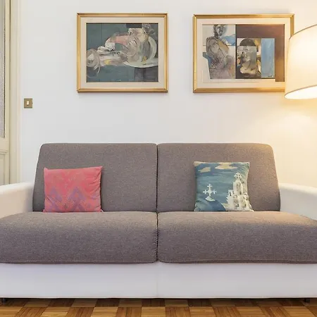 Flower's Market - Charme Holidays 로마