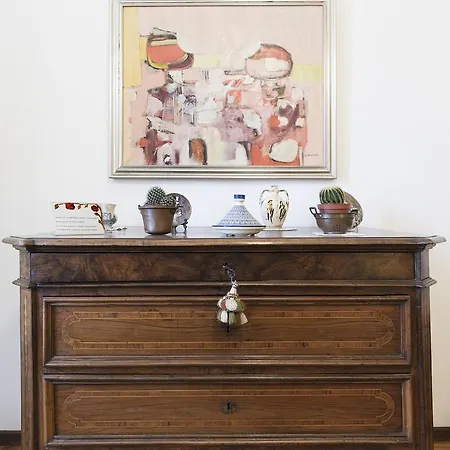 Flower's Market - Charme Holidays