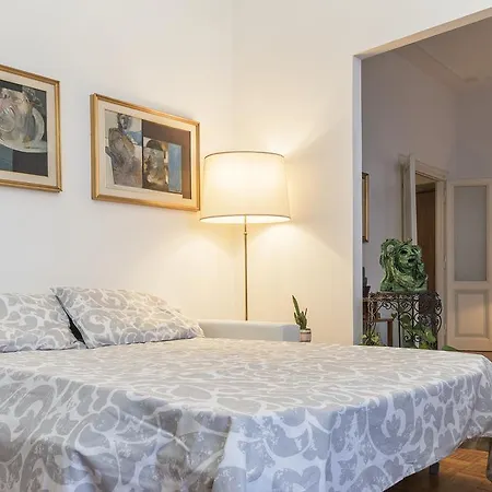 아파트 Flower's Market - Charme Holidays *