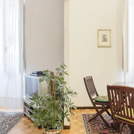 Flower's Market - Charme Holidays * 로마