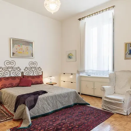 아파트 Flower's Market - Charme Holidays *