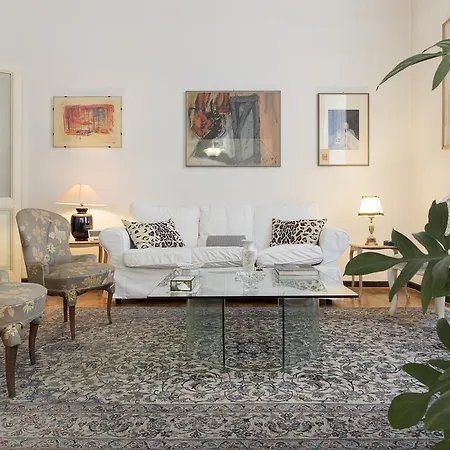 Flower's Market - Charme Holidays 아파트